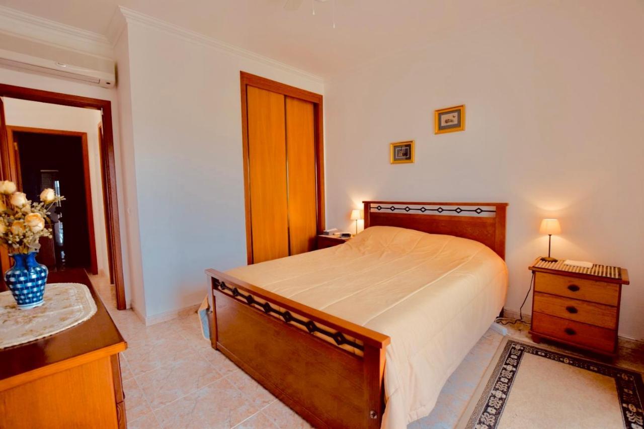Estrada De, Urbanizacao,edificio Laranjal,apartment 18,vale Carro, 8200-596 Apartamento